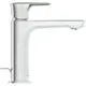 Ein chromfarbener Wasserhahn von Ideal Standard mit einem schmalen, modernen Design und einem Hebel zur Temperatur- und Mengeneinstellung.